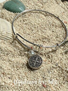 Alquimia Silver Bracelet with St. Benedict Charm and Clear quartz Faceted Bead